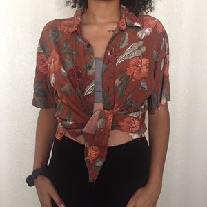 Orange tourist button-up